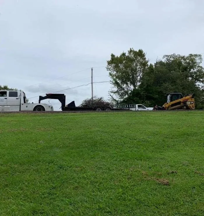 Professional garden landscaping for beautiful yards across Columbia, TN - 2 The T Tree Service