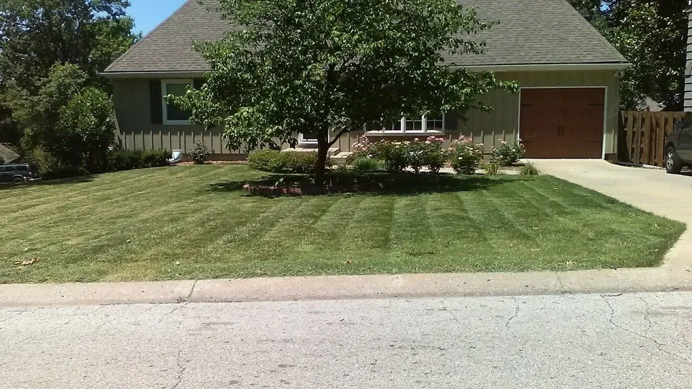 Affordable outdoor landscaping in Kansas City, MO - 2 Things Lawn Care