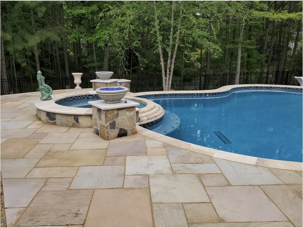 Reliable yard cleanup service in Richmond, VA - 2012 Southside Landscaping