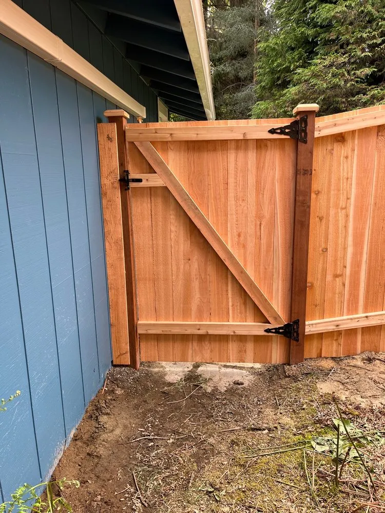 Top-rated yard maintenance for homes across Renton, WA - 206 Fencing