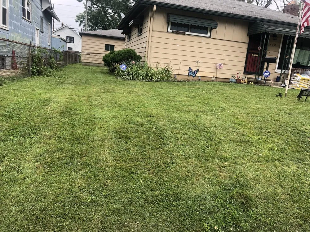 Expert lawn mowing service experts serving Columbus, OH - 23 Lawn Care