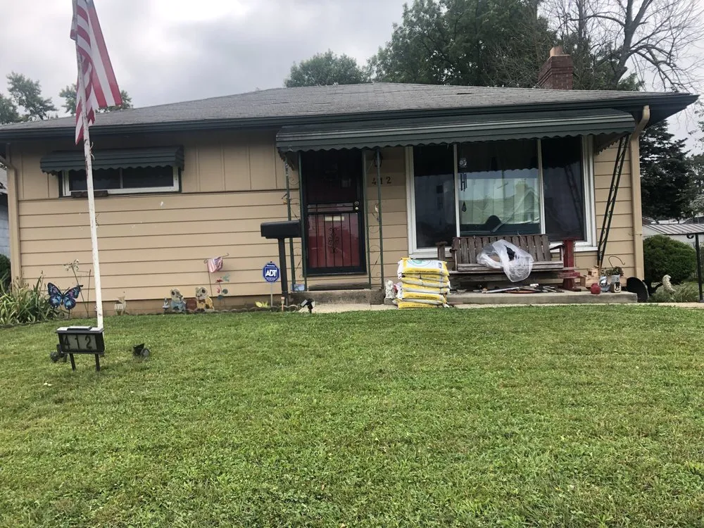 Affordable yard cleanup service for homes in Columbus, OH by 23 Lawn Care