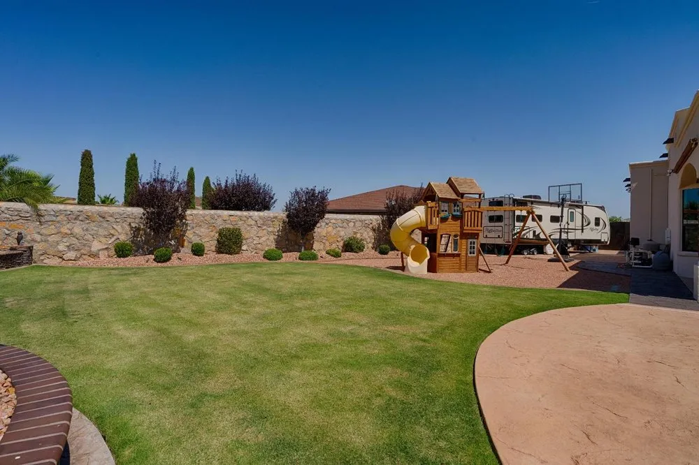 Professional garden landscaping with custom design in El Paso, TX by 24k Custom Homes, Construction and Landscaping