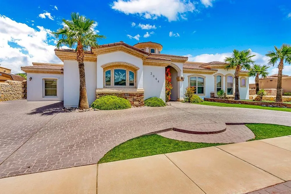 Trusted yard cleanup service in El Paso, TX by 24k Custom Homes, Construction and Landscaping