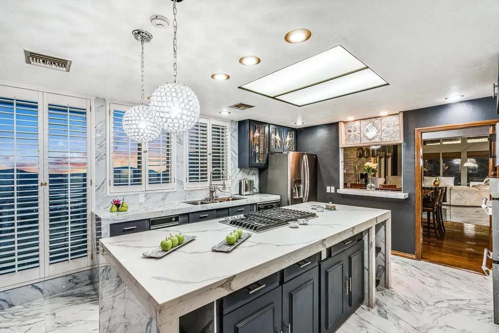 Local lawn mowing service in El Paso, TX - 24k Custom Homes, Construction and Landscaping