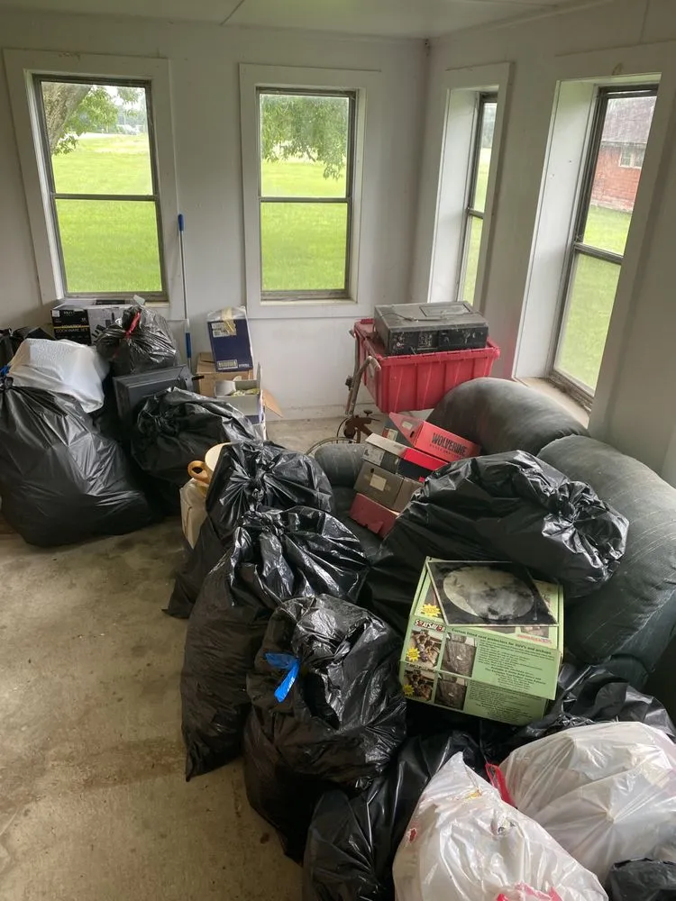 Top-rated yard maintenance for beautiful yards in Franklin, VT by 24K Junk Removal