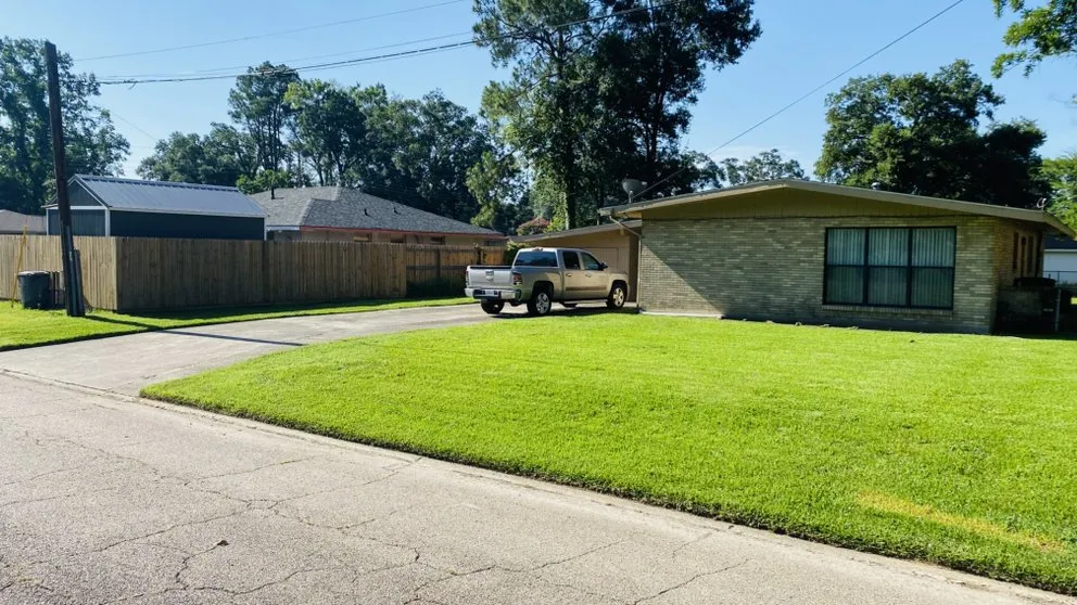 Local landscape installation for residential properties across Baton Rouge, LA - 2717 Lawncare & Landscaping