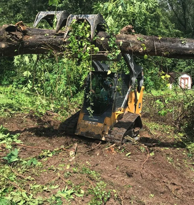 Trusted lawn mowing service in Raceland, LA by 28 Blue Construction