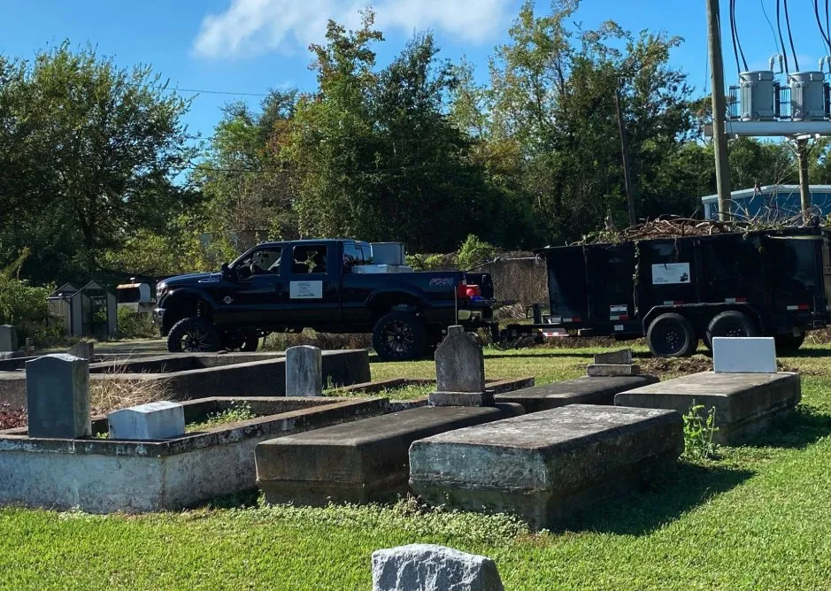 Professional lawn mowing service in Raceland, LA - 28 Blue Construction