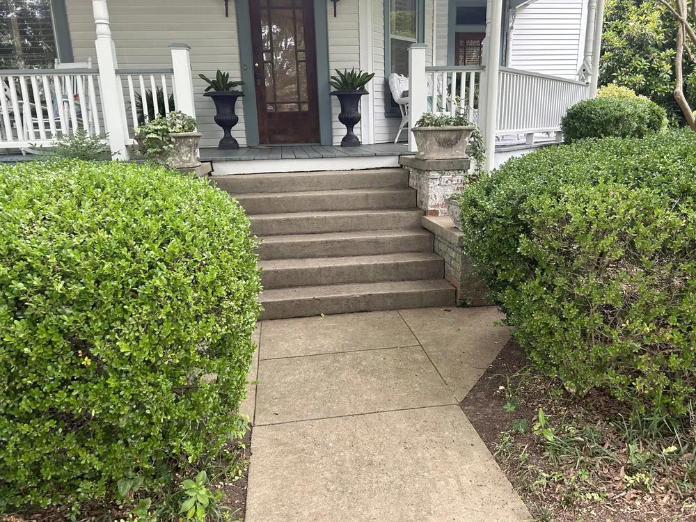 Local landscape installation in Starkville, MS - 2911 Cleaning Service