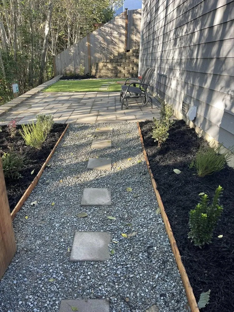 Expert lawn mowing service in Lynnwood, WA - 2Bellas Landscaping Services