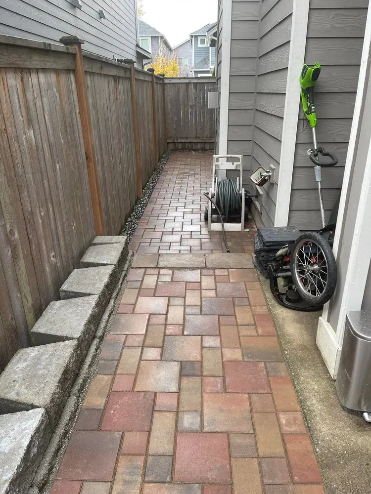 Affordable landscaping services near you across Lynnwood, WA - 2Bellas Landscaping Services