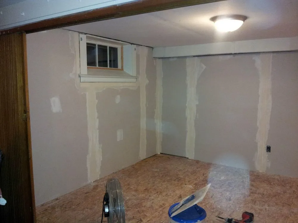 Custom yard cleanup service experts serving Brewer, ME - 2DUBB All Seasons Care