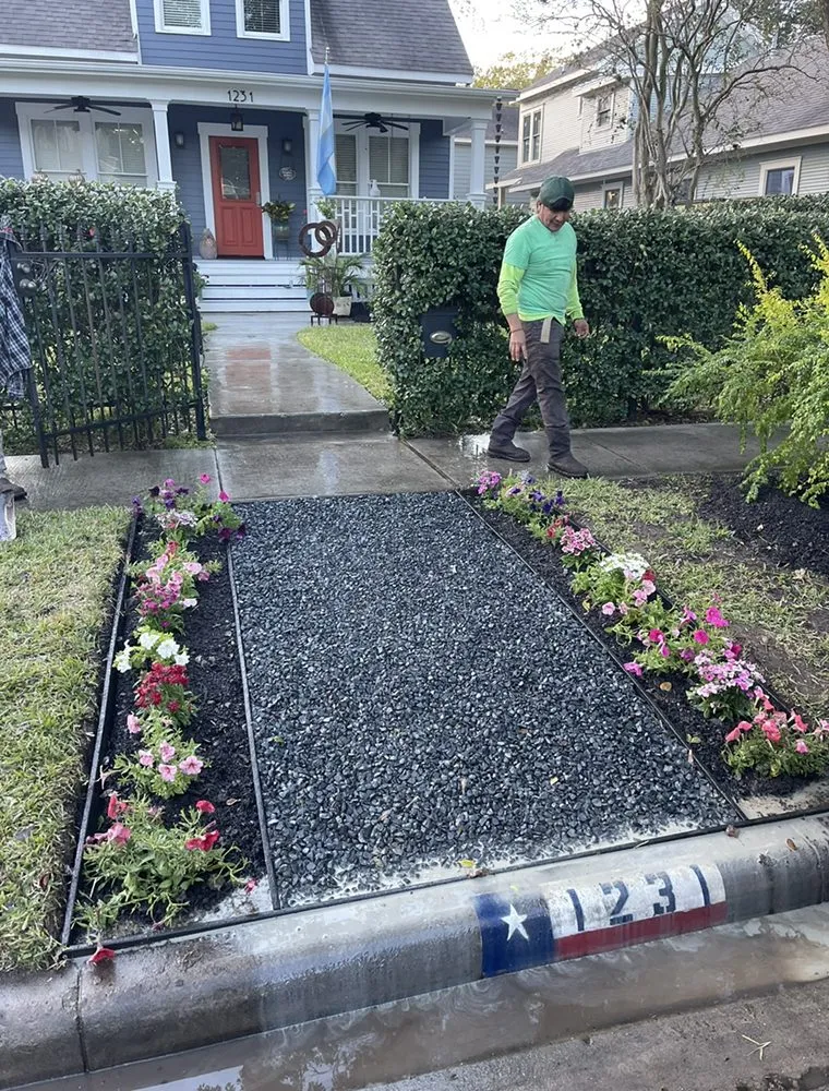 Expert outdoor landscaping in Katy, TX by 2Gals Landscaping And Construction