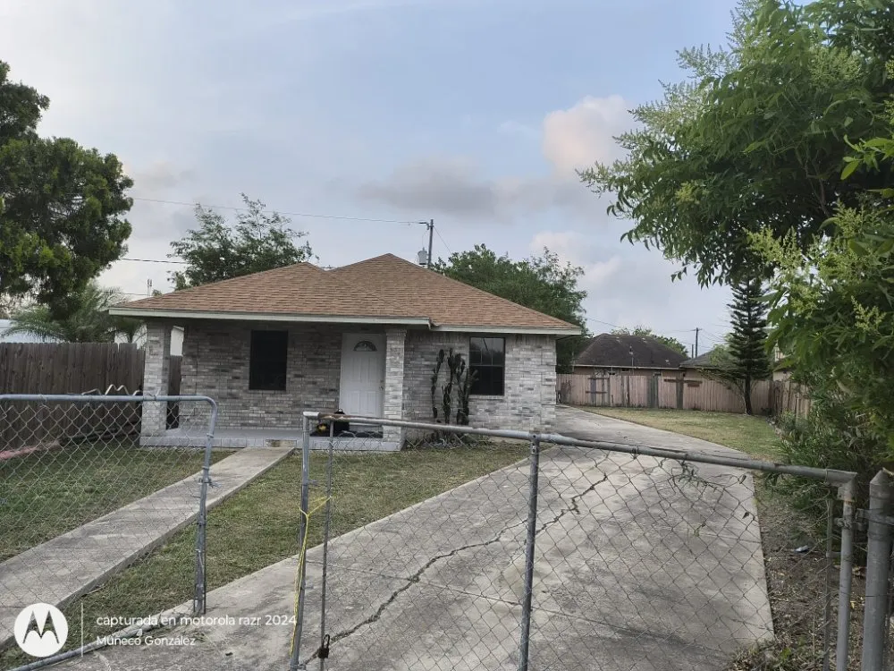 Trusted yard cleanup service experts serving Brownsville, TX - 2G'z Cleaning Solutions & More