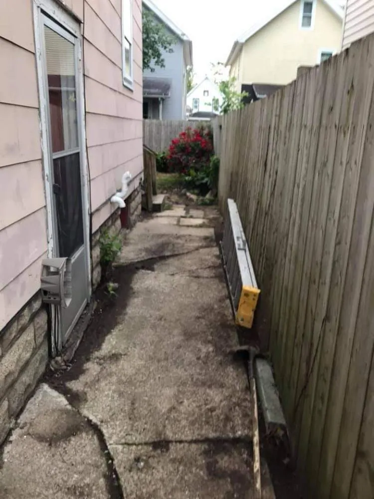 Reliable lawn mowing service with custom design across Elyria, OH - 2nd Chance Landscaping