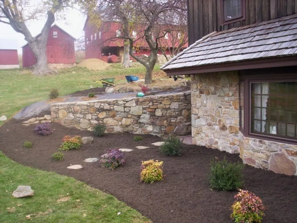 Professional lawn care service with custom design across Mount Pleasant, NC - 2nd Look Landscapes