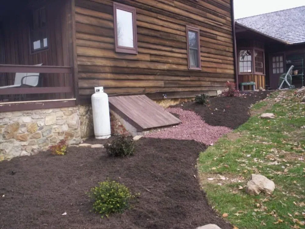 Professional garden landscaping experts serving Mount Pleasant, NC - 2nd Look Landscapes