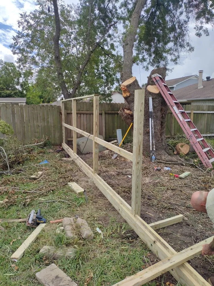 Reliable outdoor landscaping experts serving Mont Belvieu, TX - 2Neww Beginningz Handyman Services
