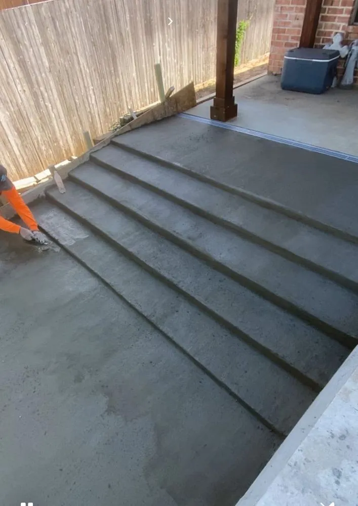 Custom yard cleanup service for year-round maintenance in Pilot Point, TX by 3 555's Maintenance