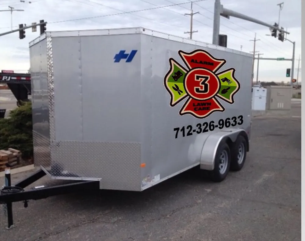 Expert lawn care service experts serving Glenwood, IA - 3 Alarm Lawn Care