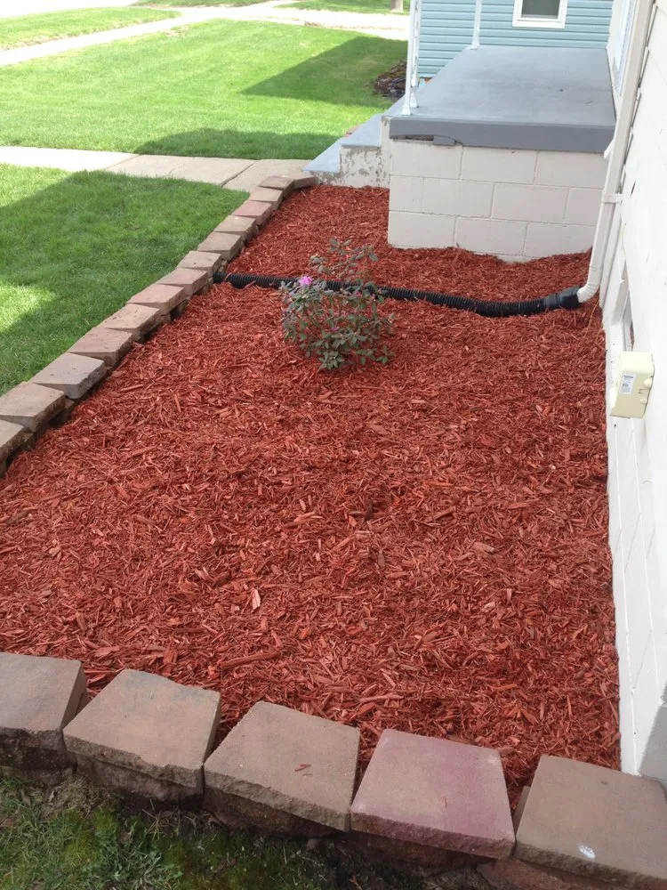 Reliable garden landscaping near you in Glenwood, IA by 3 Alarm Lawn Care