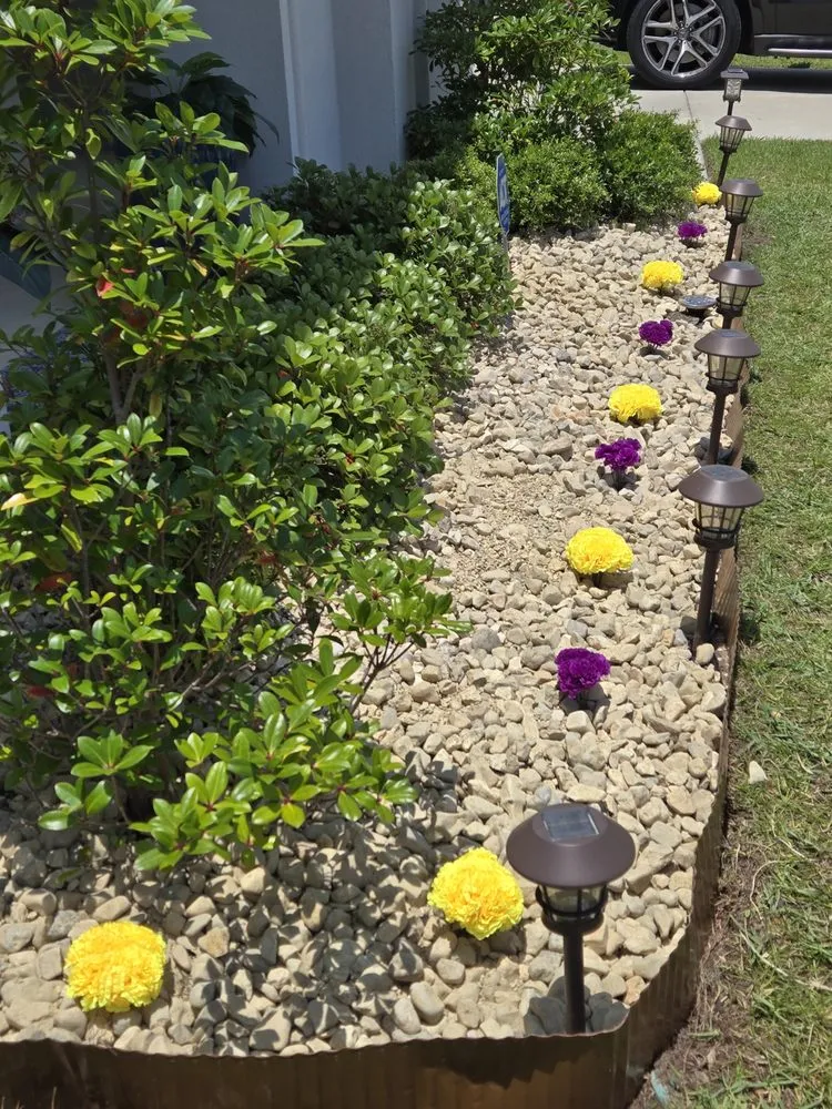 Custom garden landscaping in Slidell, LA by 3 JJJ's Flower Beds and Landscaping Services