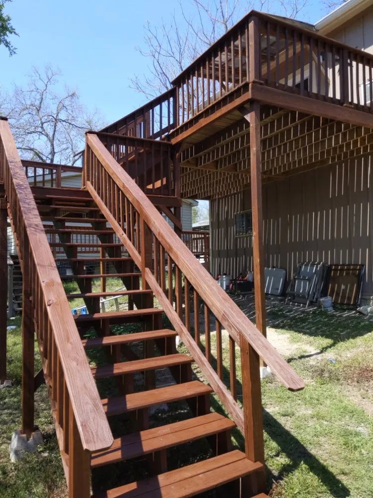 Professional lawn mowing service in New Braunfels, TX by 3 Little Birds