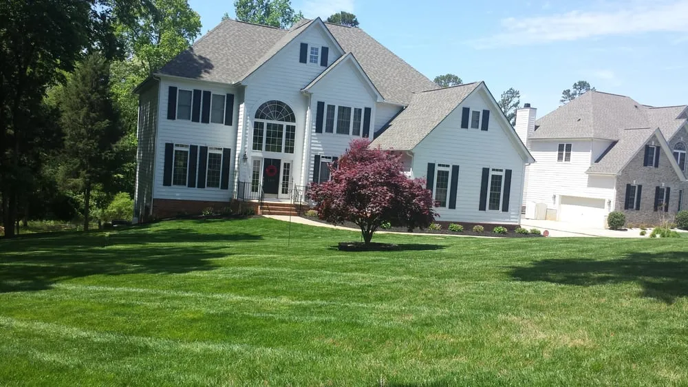 Expert yard cleanup service in Huntersville, NC by 3 Little Stars Landscape
