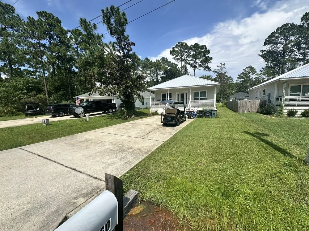 Affordable yard cleanup service in Santa Rosa Beach, FL by 30A Gardens