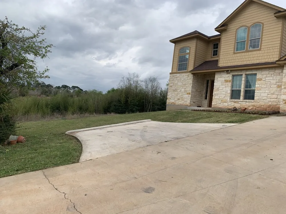 Custom garden landscaping in Cedar Park, TX - 313 Property Services