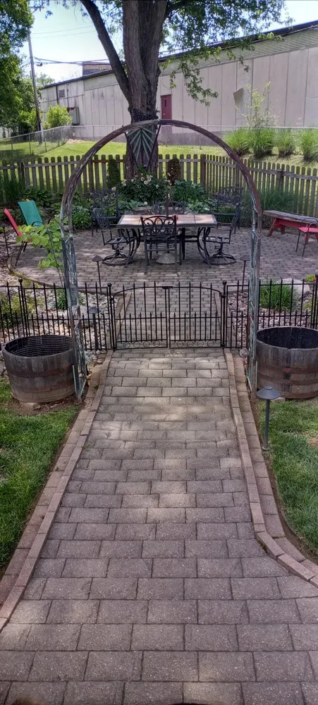 Local yard maintenance experts serving Ballwin, MO - 314 Outdoor Solutions & Hardscapes