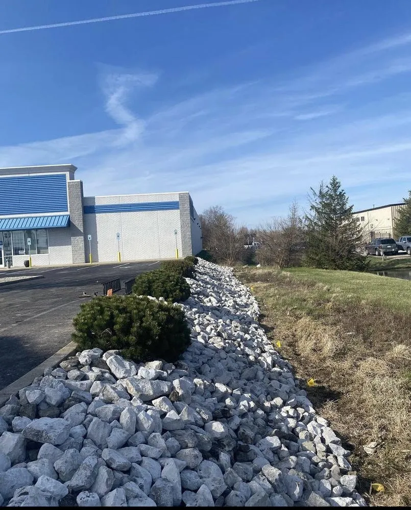 Expert lawn mowing service in Indianapolis, IN - 317 Lawn Services