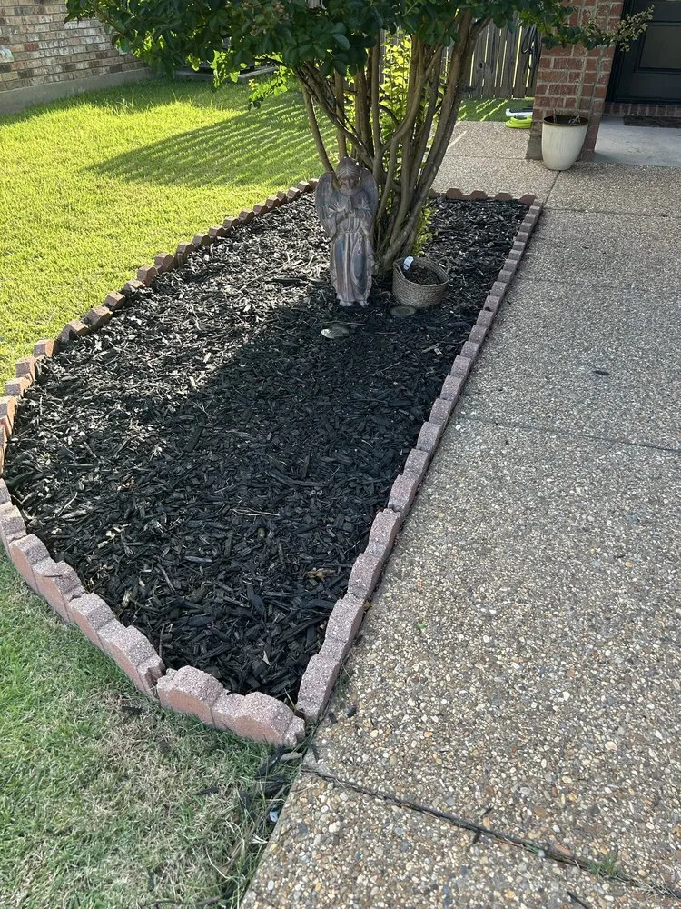 Custom residential landscaping in Bossier City, LA - 318 Move and Remove