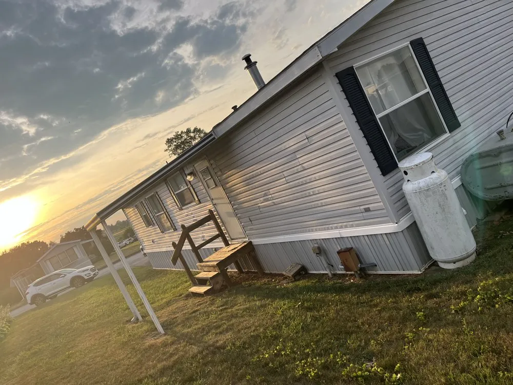 Reliable yard cleanup service experts serving Womelsdorf, PA - 335 Home Services