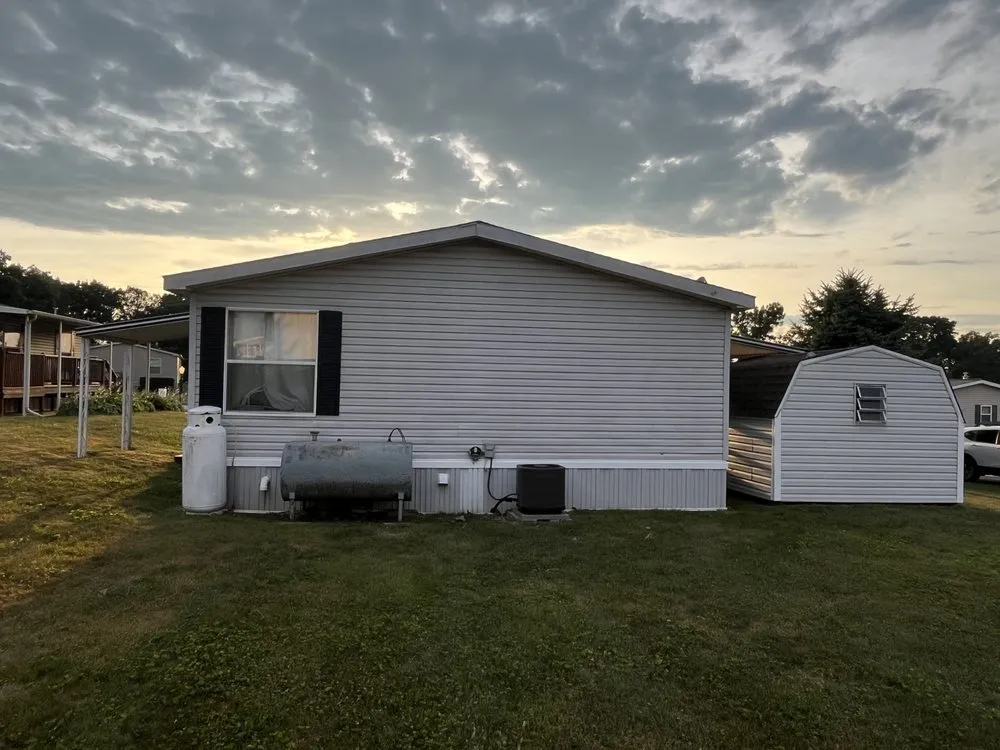 Professional lawn mowing service near you across Womelsdorf, PA - 335 Home Services