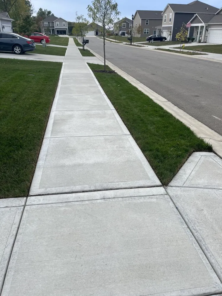 Top-rated residential landscaping in Greenfield, IN by 343 Lawn Care