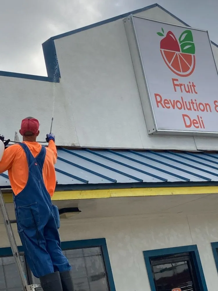 Expert yard maintenance for homes across Agua Dulce, TX - 361 Quick-N-Clean Services