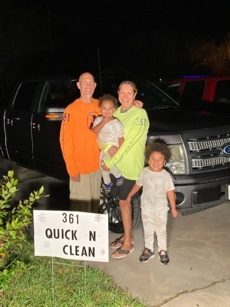 Affordable yard maintenance in Agua Dulce, TX by 361 Quick-N-Clean Services