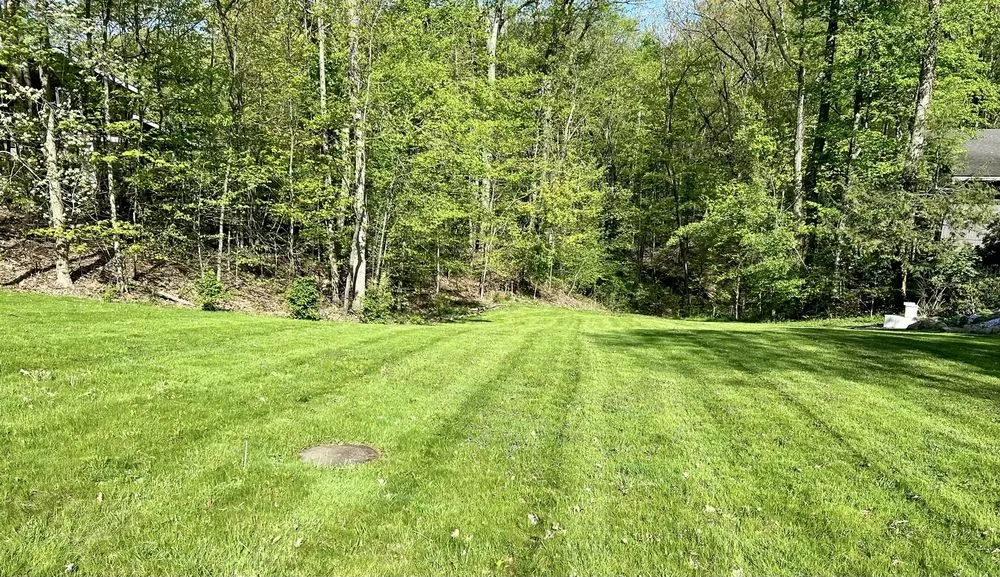 Top-rated yard maintenance experts serving Wickliffe, OH - 365 Exterior Home & Lawn Care