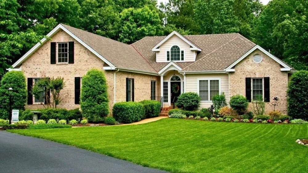 Affordable residential landscaping for year-round maintenance in Titusville, FL by 365 Lawns and Property Maintenance