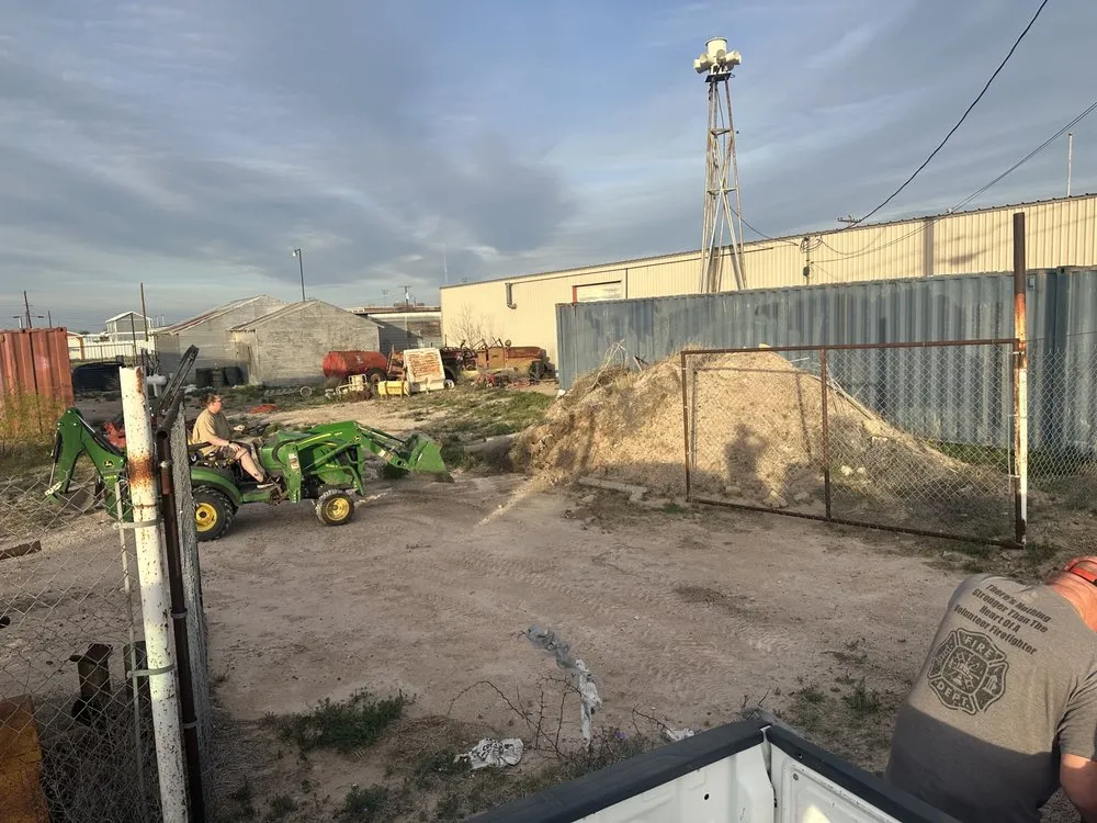 Local yard maintenance for beautiful yards across Grandfalls, TX - 3B Permian Logistics