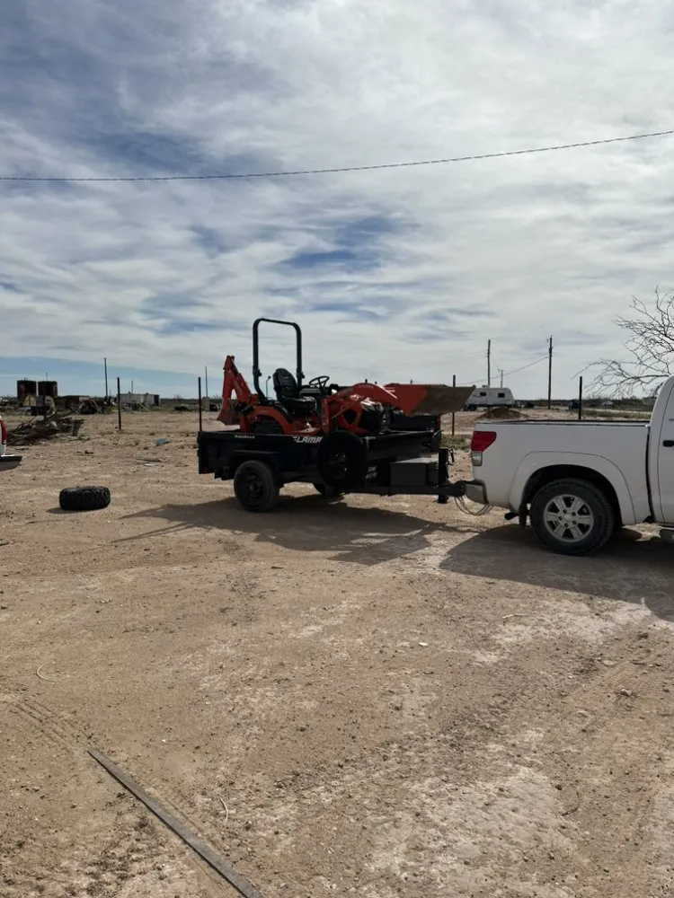 Local residential landscaping in Grandfalls, TX by 3B Permian Logistics