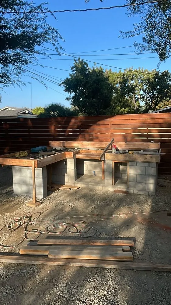 Reliable yard cleanup service near you in Winnetka, CA by 3ColorFlax