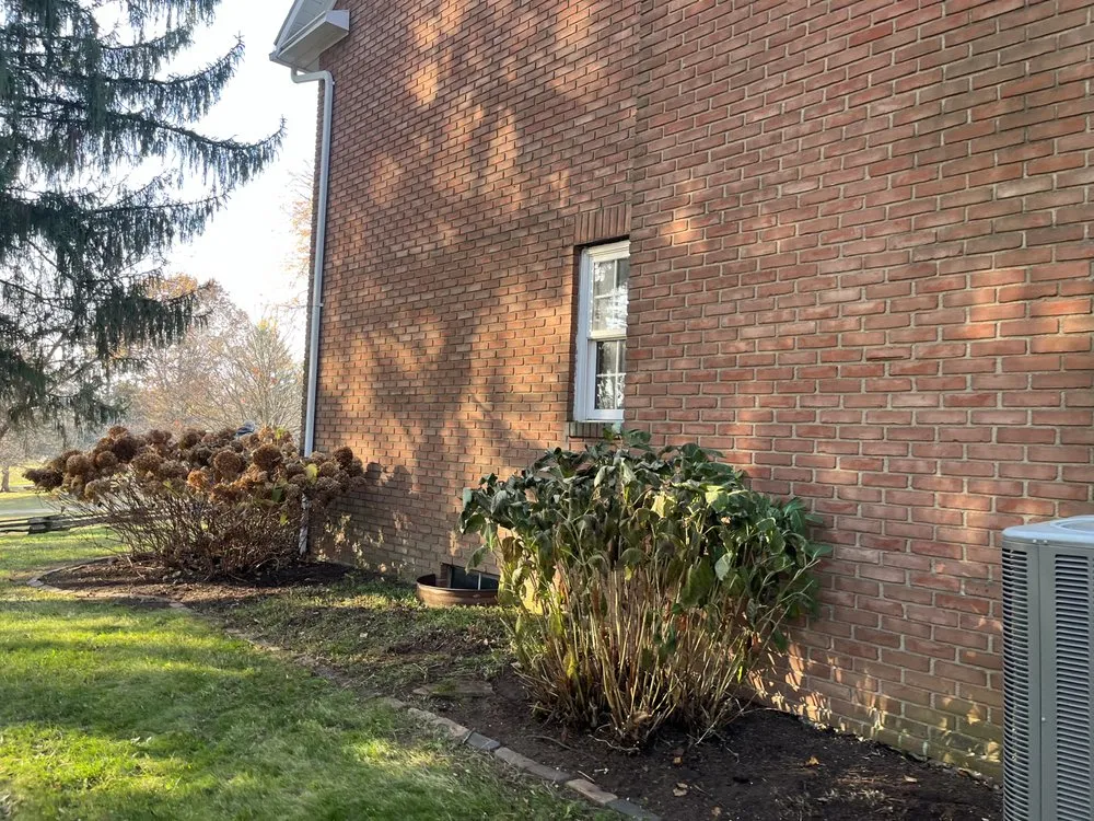 Trusted yard maintenance experts serving Mansfield, OH - 3D Mowing And Landscaping