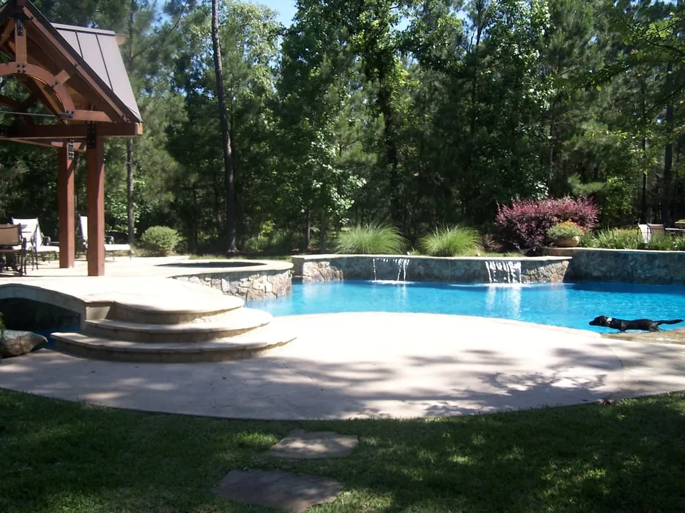 Affordable yard cleanup service in Katy, TX by 3D Pools and Landscape