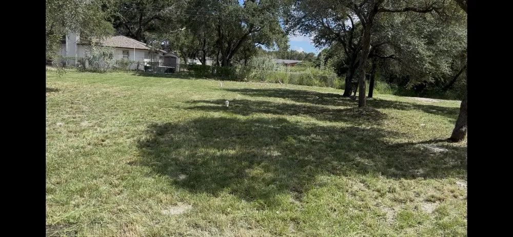 Custom lawn care service with custom design across Corpus Christi, TX - 3G Lawn Services