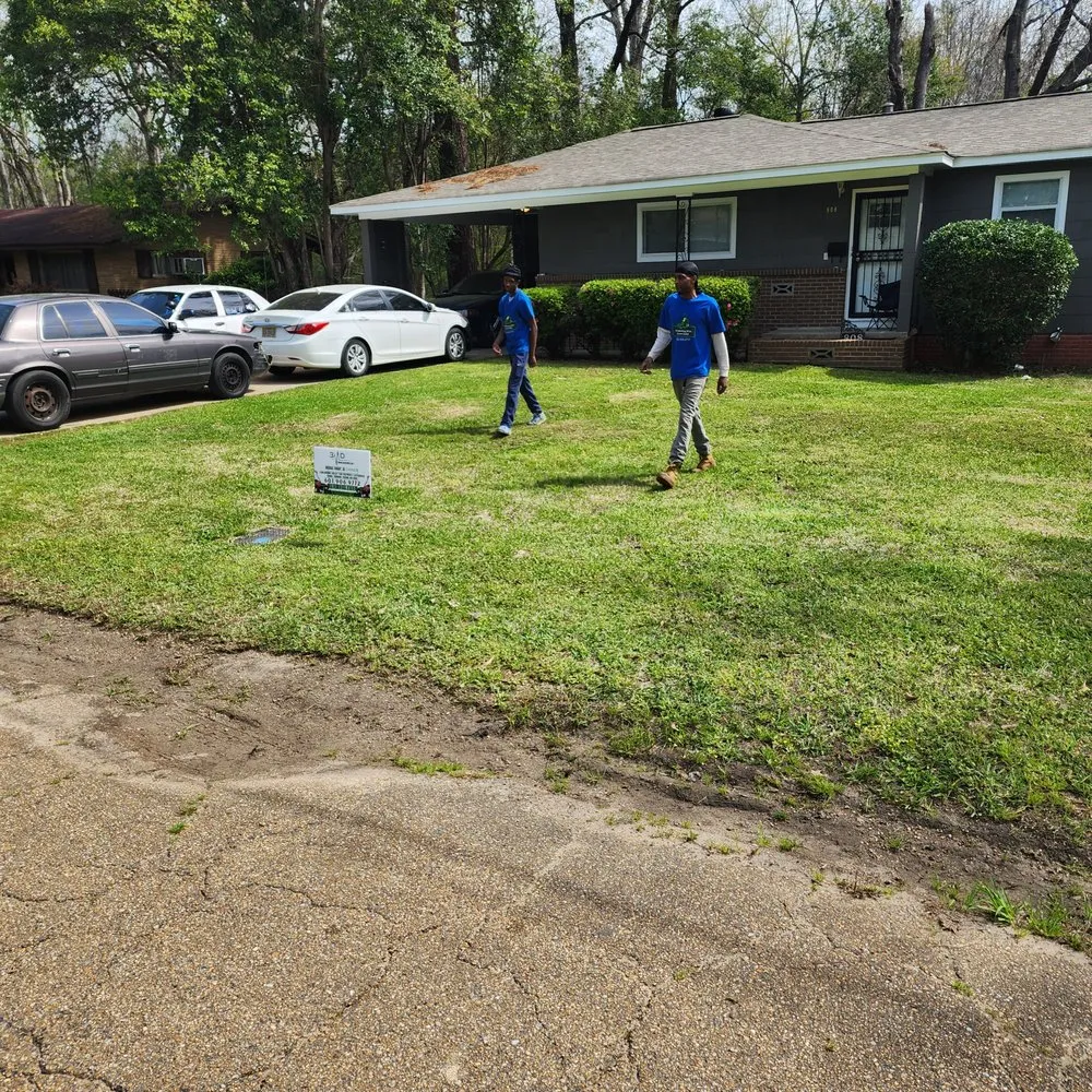 Expert garden landscaping for residential properties in Jackson, MS by 3MD Landscaping