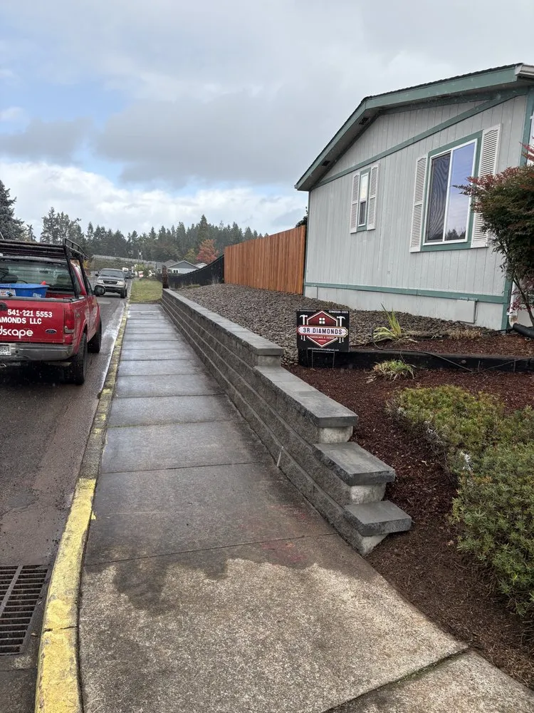 Top-rated yard cleanup service experts serving Cottage Grove, OR - 3R Diamonds