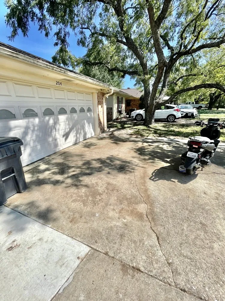 Expert outdoor landscaping near you in Corsicana, TX by 3T Services